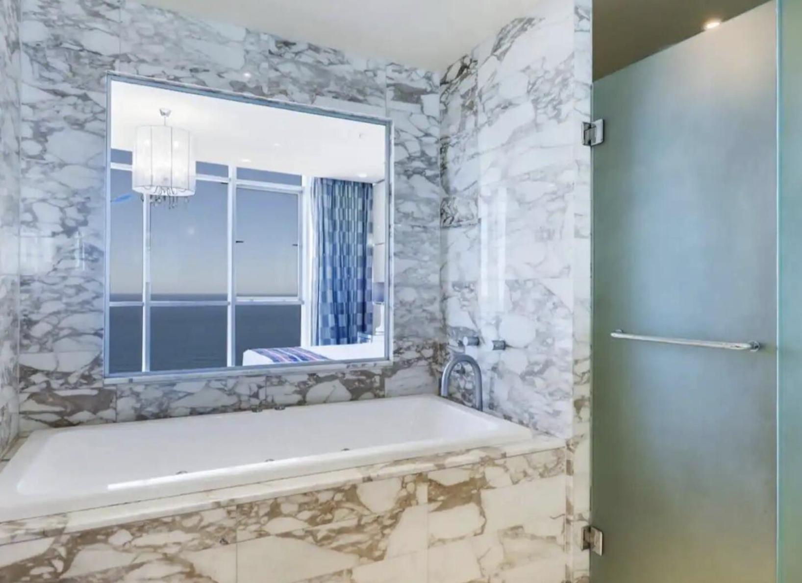 Penthouse Surfers Paradise Events Approved Apartment *